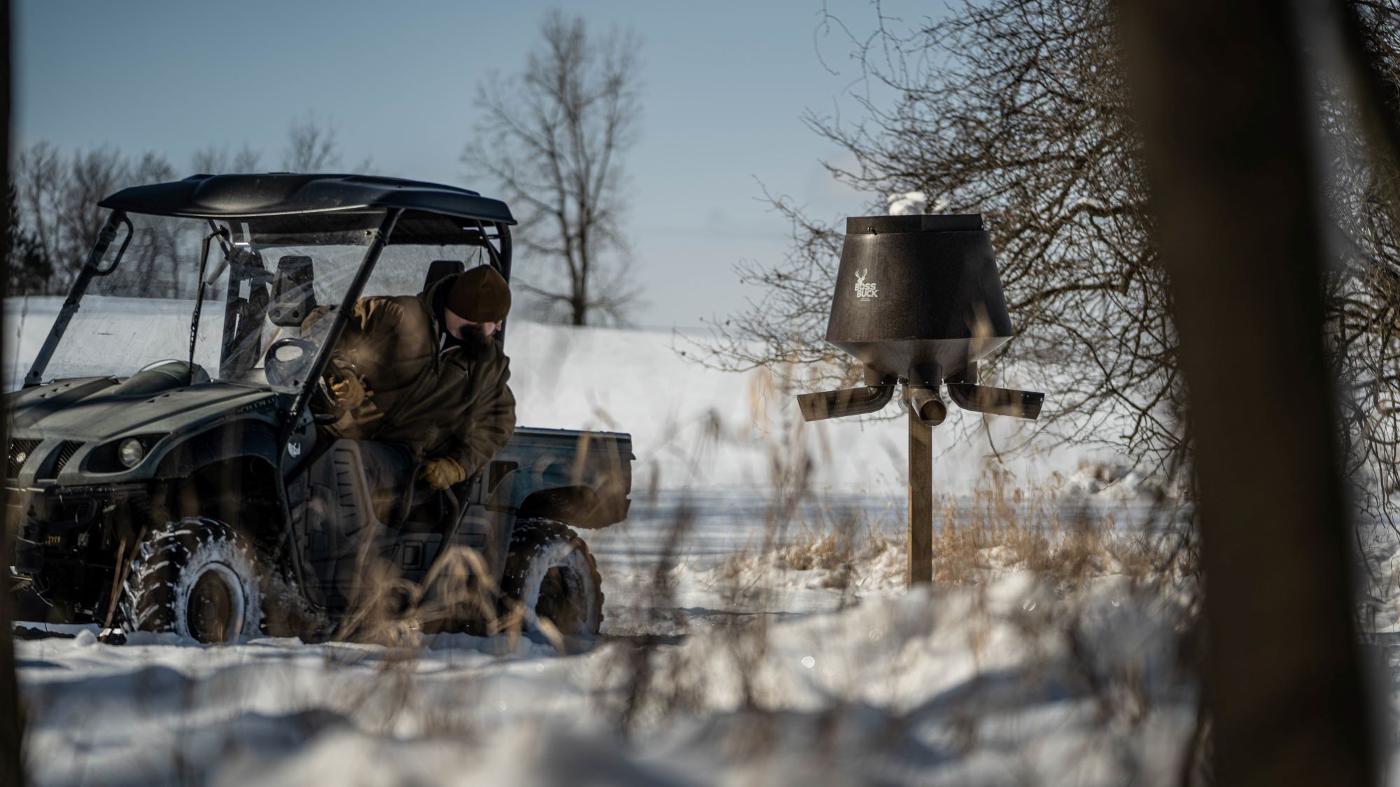 Boss Buck Post Feeder -350lb (BB-1.2.PF) 002 Post Feeder